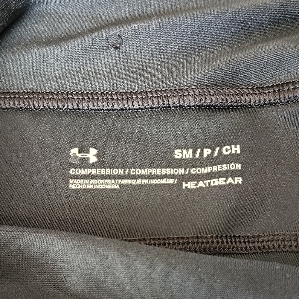 Under Armour Black Athletic Leggings - Picture 3 of 3